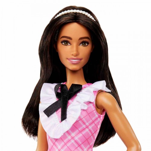 Barbie Büyüleyici Parti Bebekleri Fashionistas HJT06